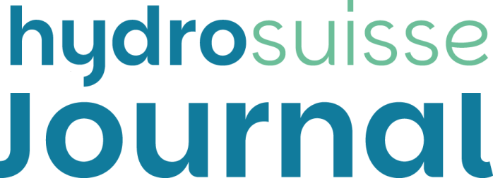 Logo mit blauem und grünem Schriftzug hydrosuisse journal in Kleinbuchstaben